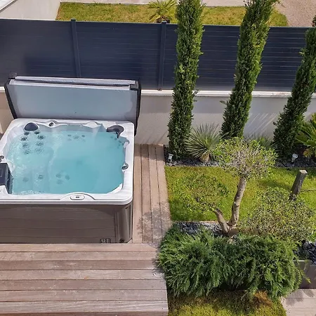 Exigehome - D'hote Avec Jacuzzi Et Jardin Paysage, Partage Homestay